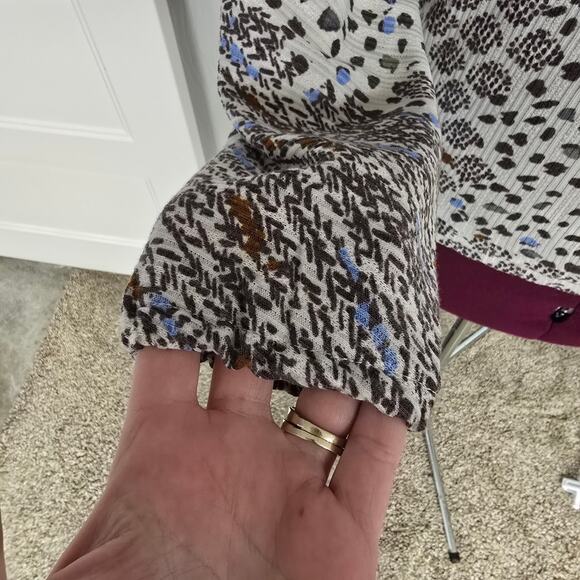 NWT NEW Daytrip by Buckle Mixed Print V-Neck Knit Long Sleeve Top | Size Small - Picture 6 of 11